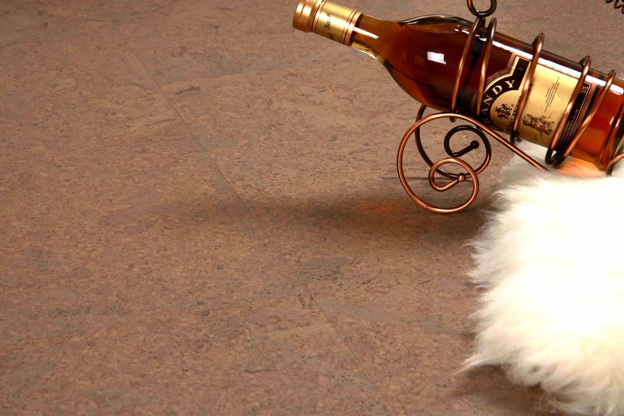 得高软木地板：步履间的温柔与家的温暖 image2