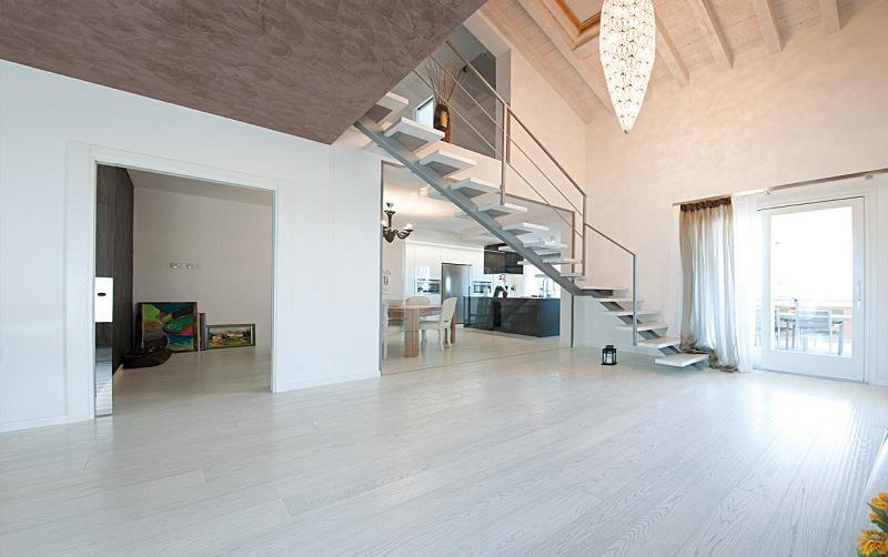 得高实木复合地板,让家成为真正滋养身心的绿洲 图片2 得高实木复合地板,让家成为真正滋养身心的绿洲 图片2