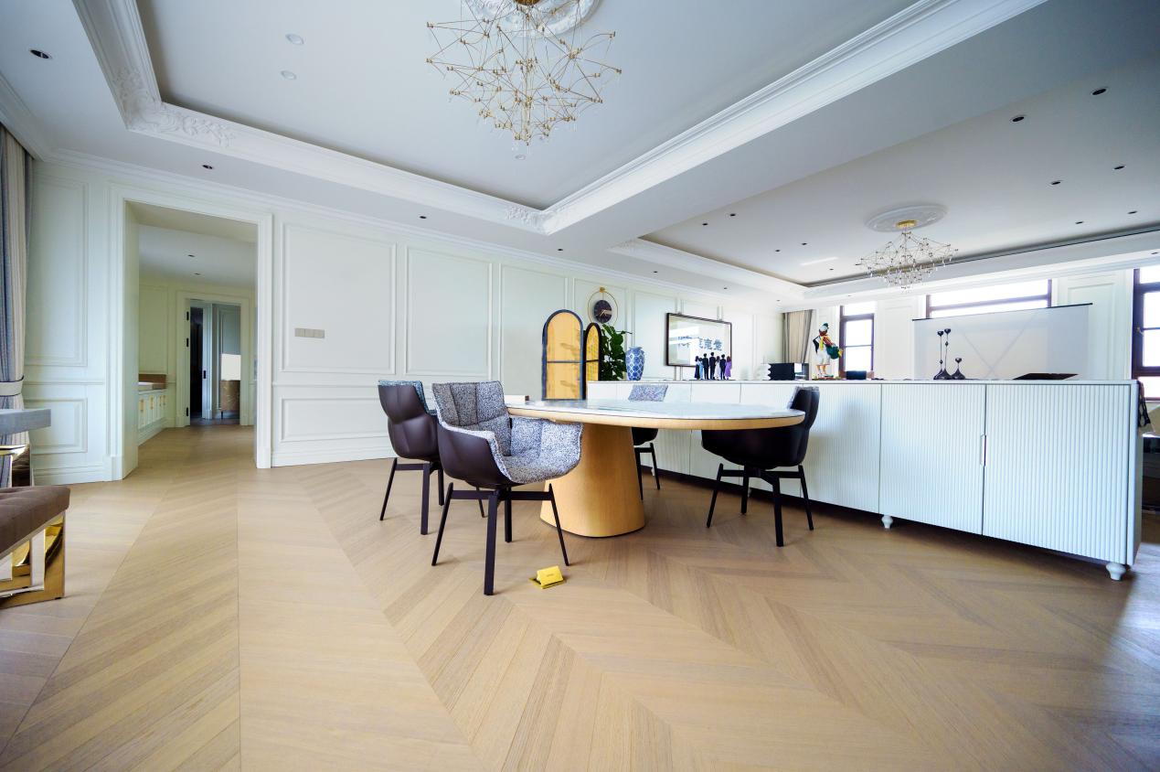 告别地面背景板，拥有杂志上的“高级感” 图片1